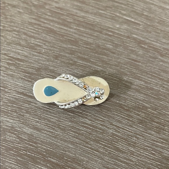 Artisan Jewelry - Artisan Flip Flop Brooch